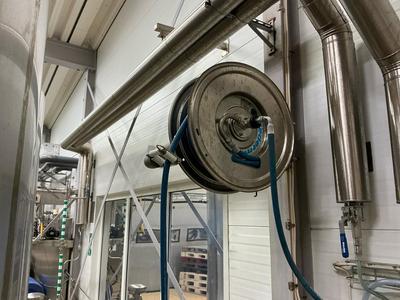 Overview picture of s/s hose reel